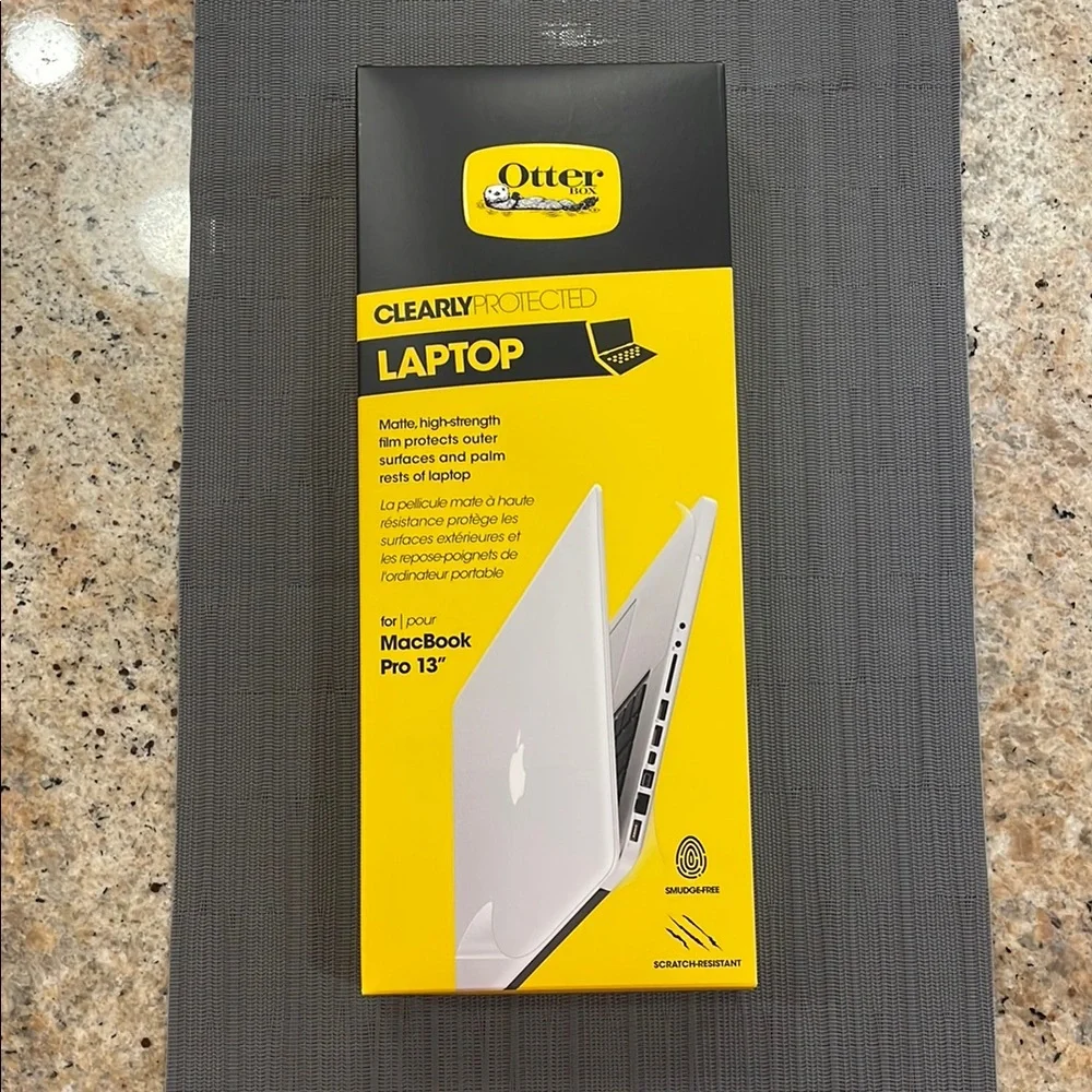 NIB OtterBox Clearly Protected MacBook Pro 13” Laptop Protector Film Cover